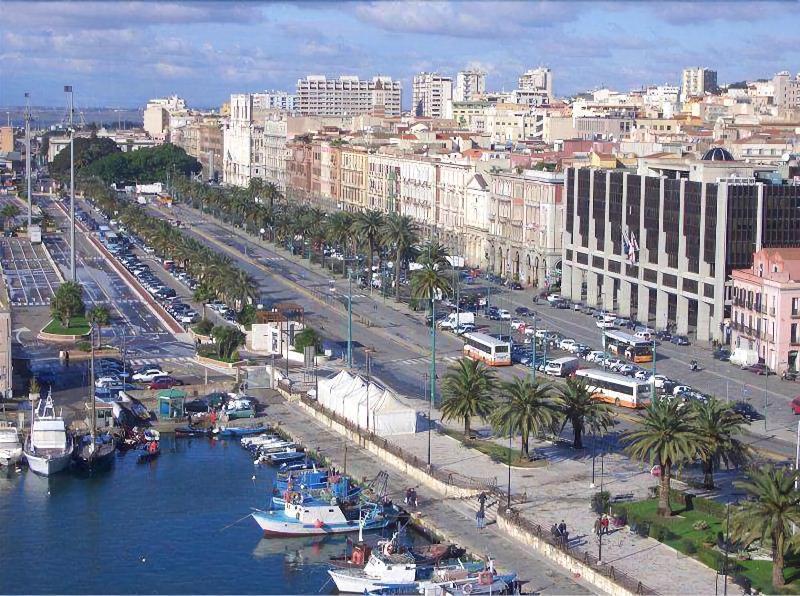 Hotel Le Tre Stelle Cagliari Zewnętrze zdjęcie