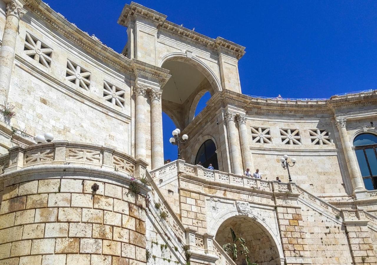 Hotel Le Tre Stelle Cagliari Zewnętrze zdjęcie