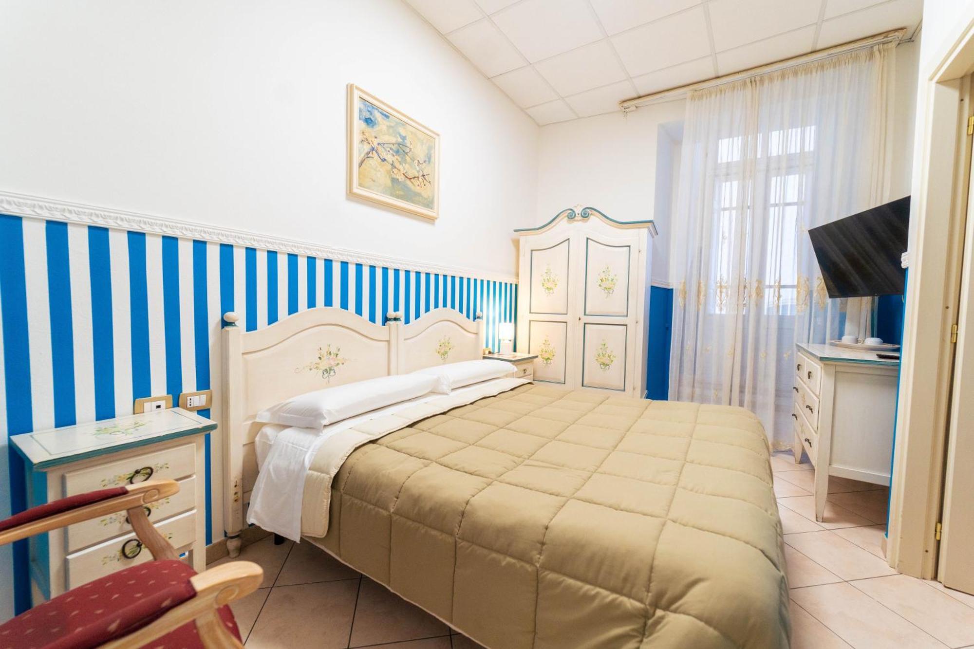 Hotel Le Tre Stelle Cagliari Zewnętrze zdjęcie