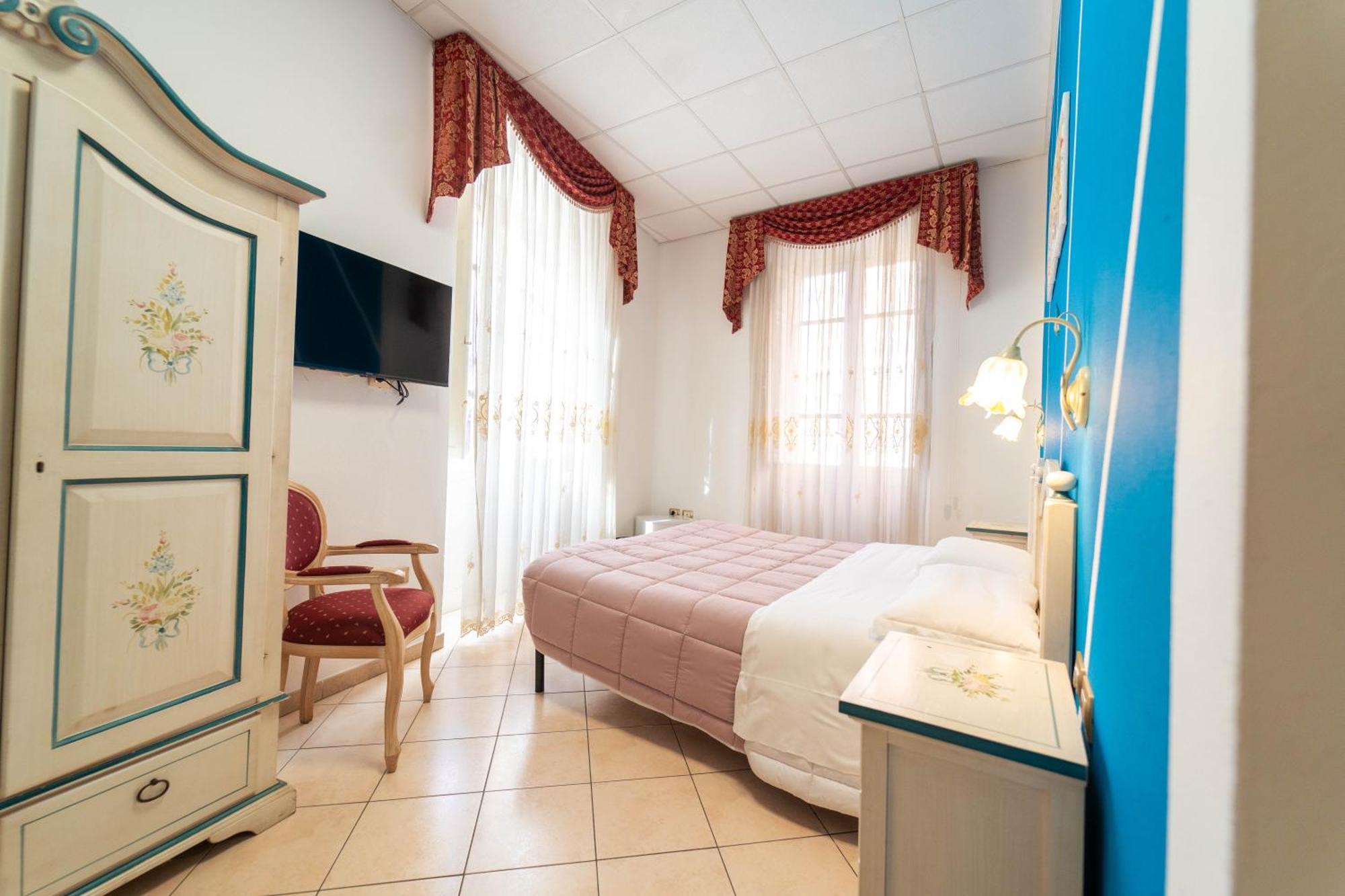 Hotel Le Tre Stelle Cagliari Zewnętrze zdjęcie