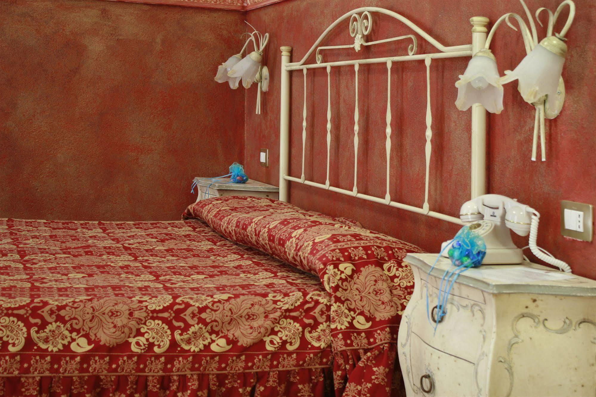 Hotel Le Tre Stelle Cagliari Zewnętrze zdjęcie